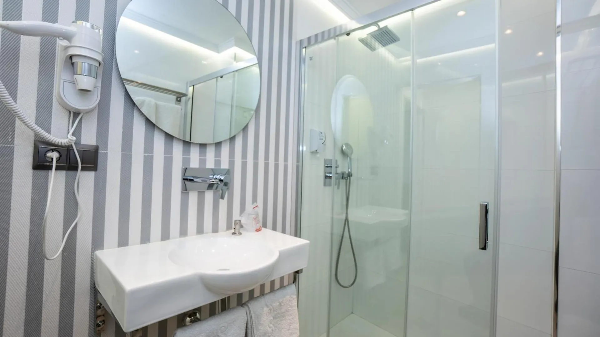Appartement Apartamentos Abril Nerja